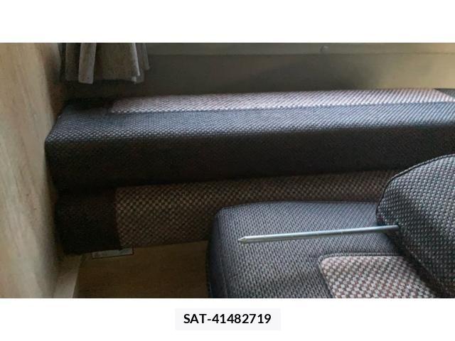 Toyota HIACE VAN 2022-10 8686799-26
