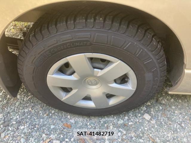 Toyota HIACE VAN 2022-10 8686799-3