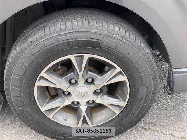 Toyota HIACE VAN 2018-09 8686808-13
