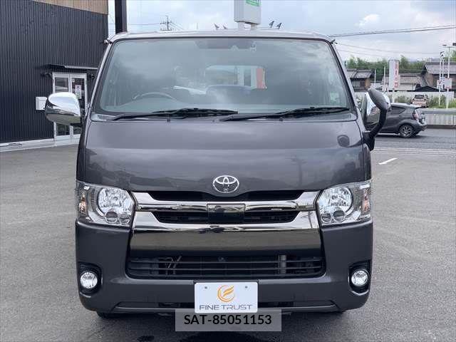 Toyota HIACE VAN 2018-09 8686808-14