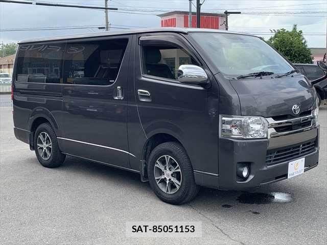 Toyota HIACE VAN 2018-09 8686808-15
