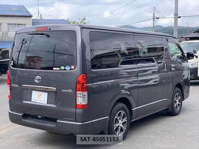 Toyota HIACE VAN 2018-09 8686808-17