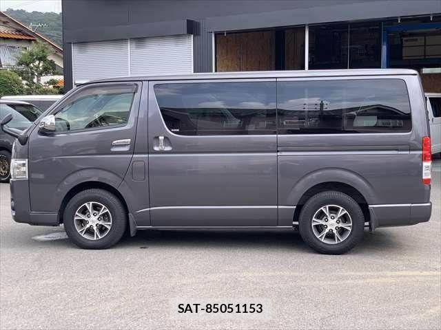 Toyota HIACE VAN 2018-09 8686808-20