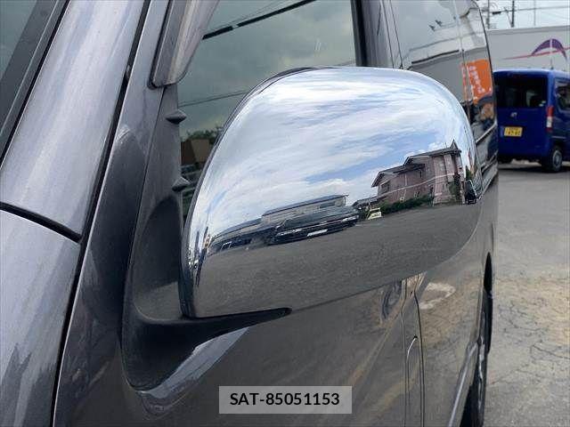 Toyota HIACE VAN 2018-09 8686808-26