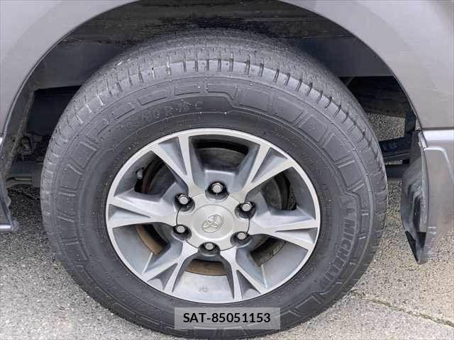 Toyota HIACE VAN 2018-09 8686808-28