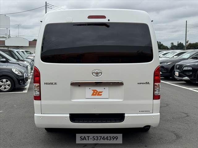 Toyota HIACE VAN 2021-06 8746416-13