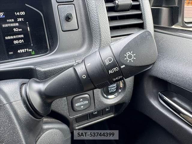 Toyota HIACE VAN 2021-06 8746416-29