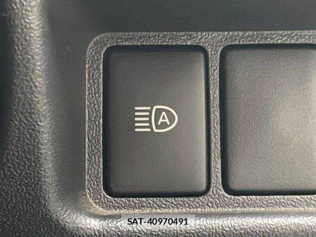 Toyota HIACE VAN 2021-09 8746427-10