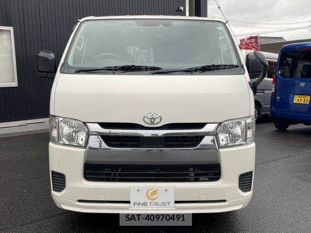 Toyota HIACE VAN 2021-09 8746427-18