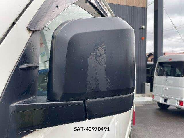 Toyota HIACE VAN 2021-09 8746427-26