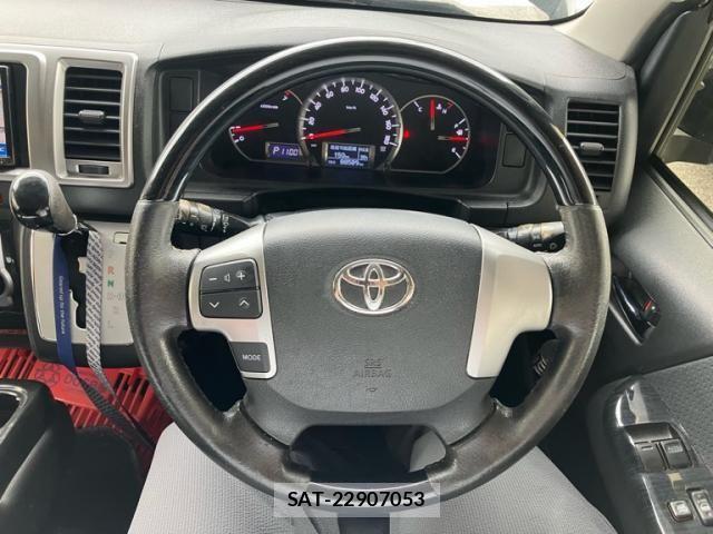 Toyota HIACE VAN 2014-09 8746428-12