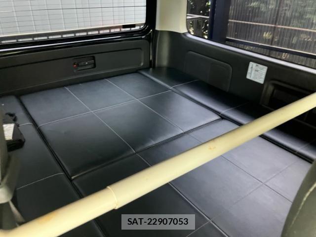 Toyota HIACE VAN 2014-09 8746428-20