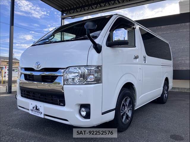 Toyota HIACE VAN 2021-03 8746414-11