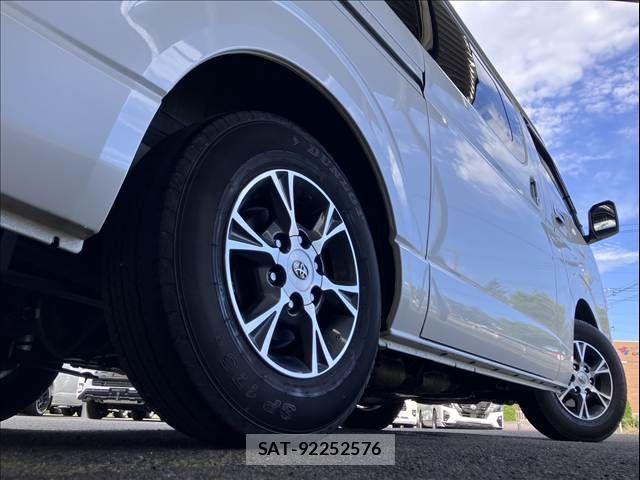 Toyota HIACE VAN 2021-03 8746414-21