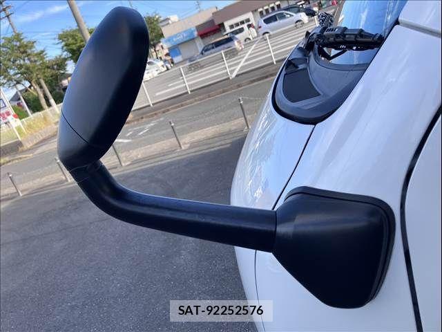Toyota HIACE VAN 2021-03 8746414-28