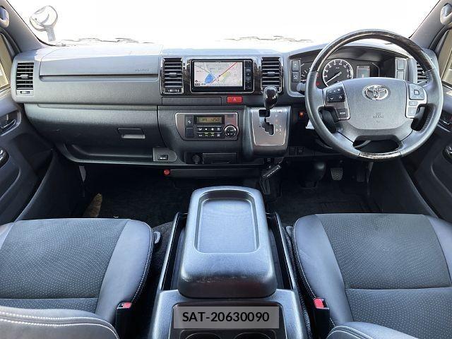 Toyota HIACE VAN 2020-08 8746415-1