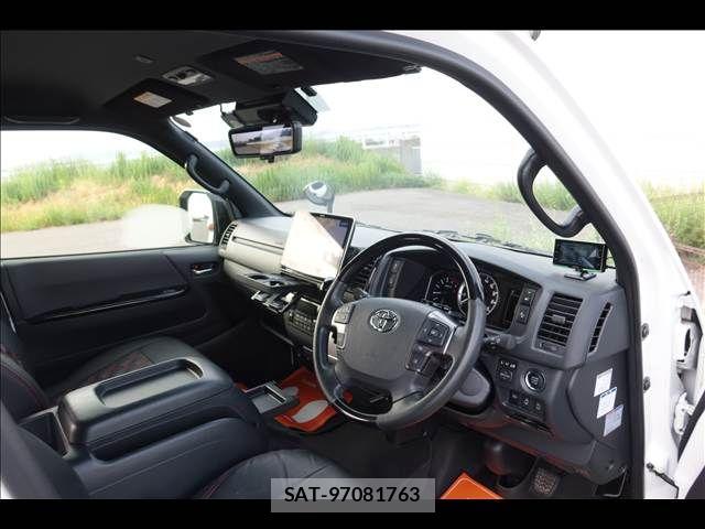 Toyota HIACE VAN 2025-10 8746400-10