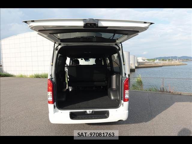 Toyota HIACE VAN 2025-10 8746400-20