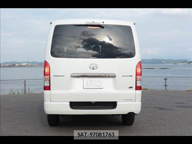 Toyota HIACE VAN 2025-10 8746400-4
