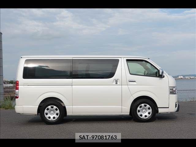 Toyota HIACE VAN 2025-10 8746400-6