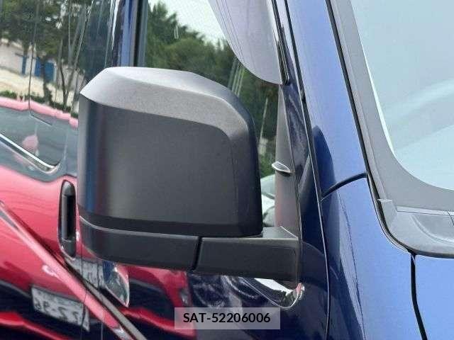 Toyota HIACE VAN 2021-07 8746426-23