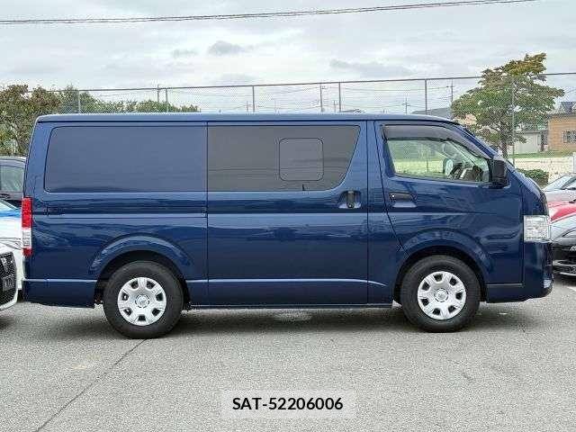 Toyota HIACE VAN 2021-07 8746426-26