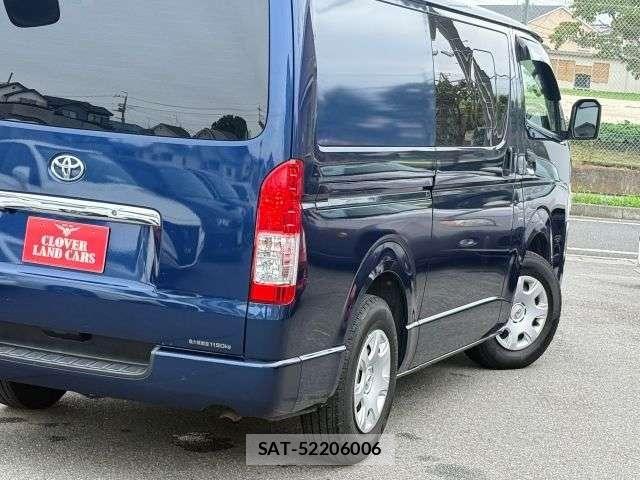 Toyota HIACE VAN 2021-07 8746426-28