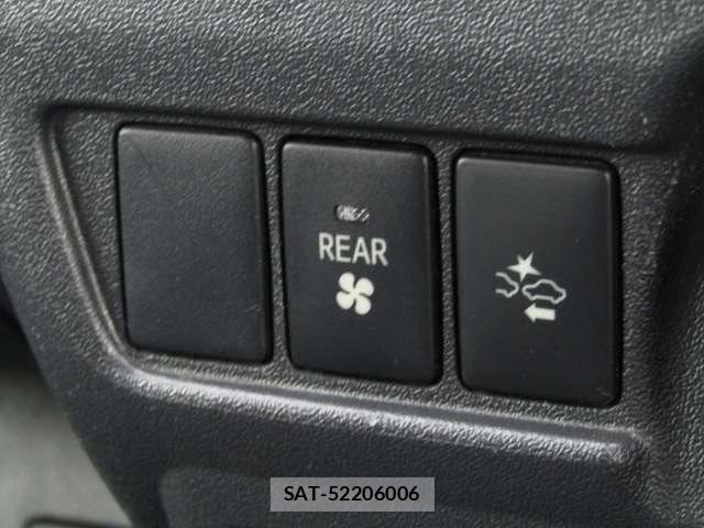 Toyota HIACE VAN 2021-07 8746426-6