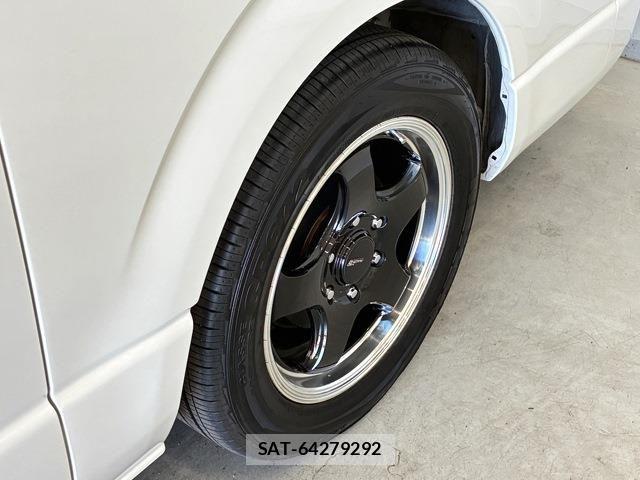 Toyota HIACE VAN 2025-12 8746397-22
