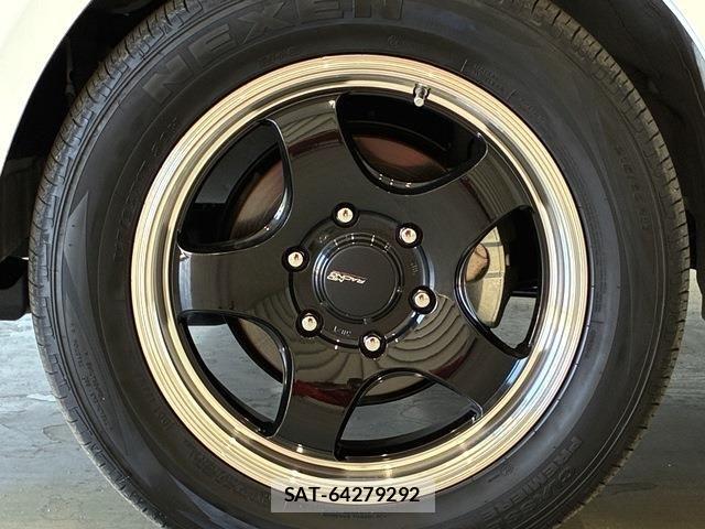Toyota HIACE VAN 2025-12 8746397-23