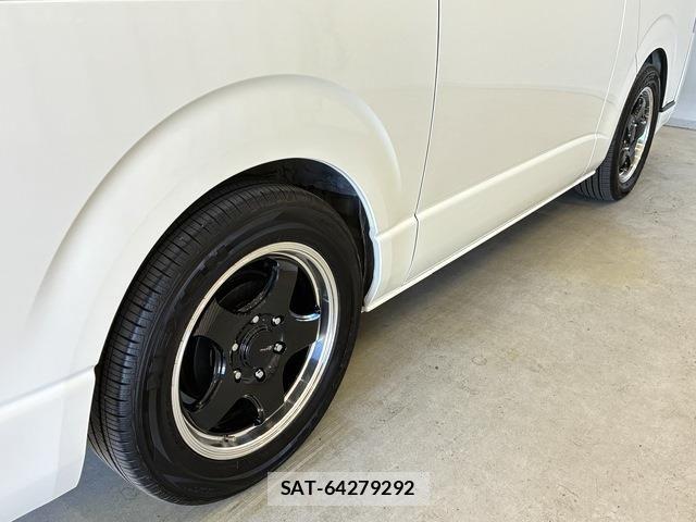 Toyota HIACE VAN 2025-12 8746397-25