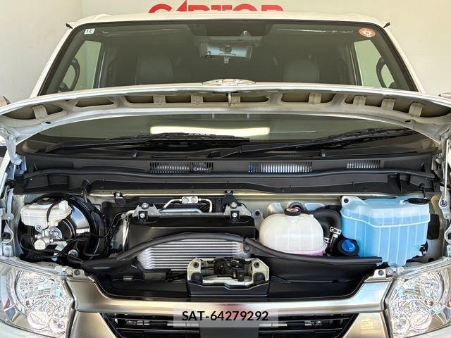 Toyota HIACE VAN 2025-12 8746397-29