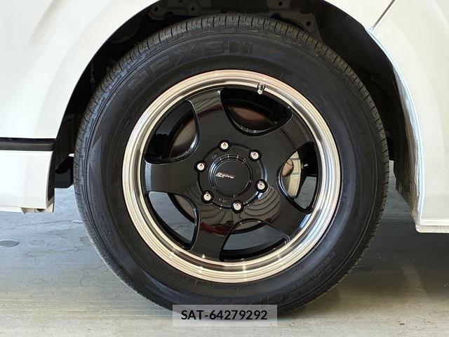 Toyota HIACE VAN 2025-12 8746397-8