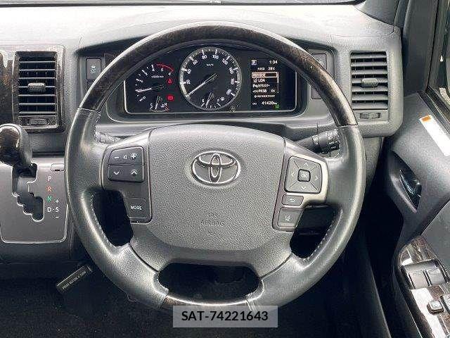 Toyota HIACE VAN 2024-06 8746411-11