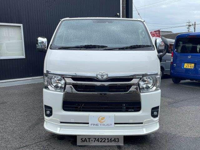 Toyota HIACE VAN 2024-06 8746411-16
