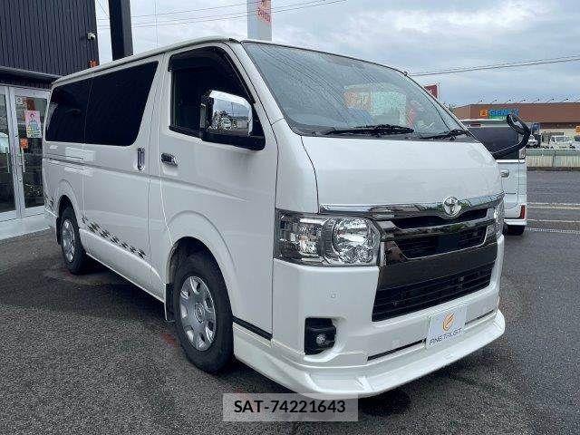 Toyota HIACE VAN 2024-06 8746411-17