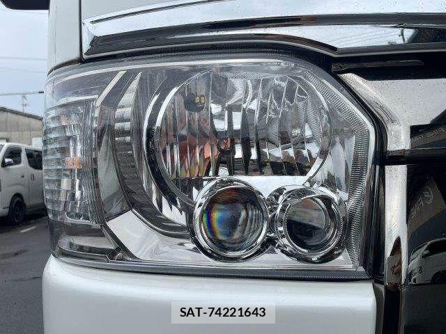 Toyota HIACE VAN 2024-06 8746411-24