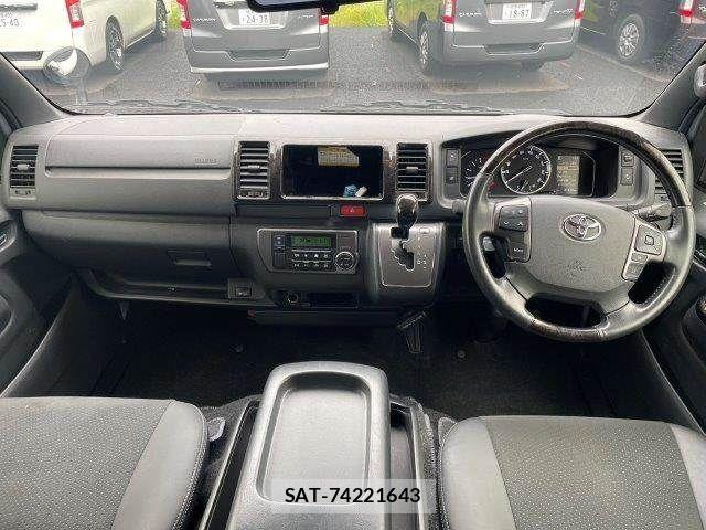 Toyota HIACE VAN 2024-06 8746411-2