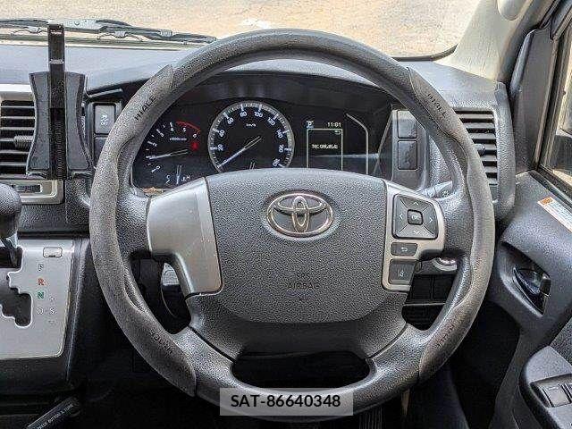 Toyota HIACE VAN 2020-12 8746423-11