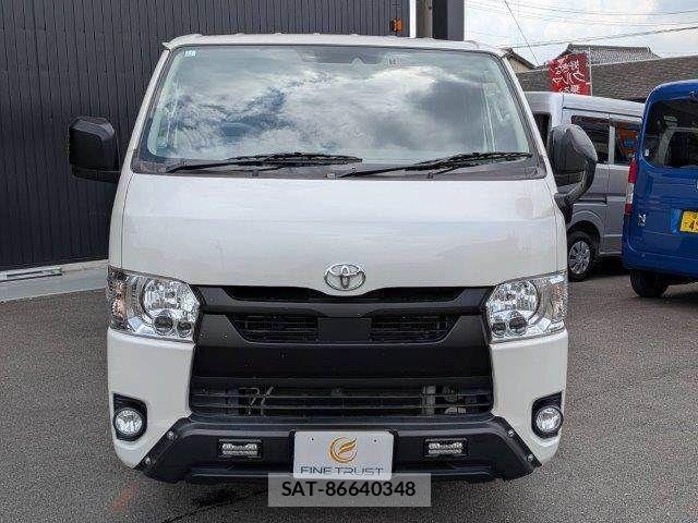 Toyota HIACE VAN 2020-12 8746423-15