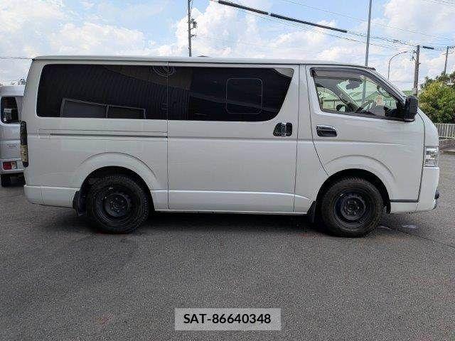 Toyota HIACE VAN 2020-12 8746423-17