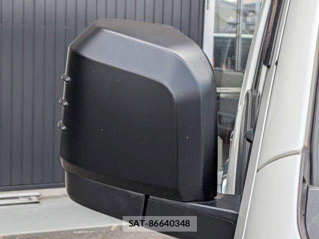 Toyota HIACE VAN 2020-12 8746423-27