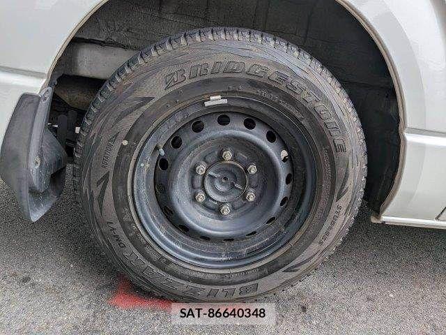 Toyota HIACE VAN 2020-12 8746423-28