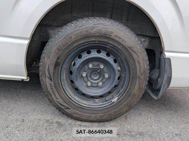 Toyota HIACE VAN 2020-12 8746423-29