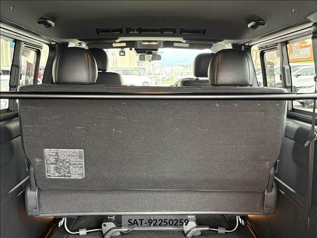 Toyota HIACE VAN 2023-05 8746419-8