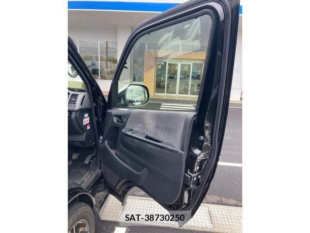 Toyota HIACE VAN 2012-05 8746434-10