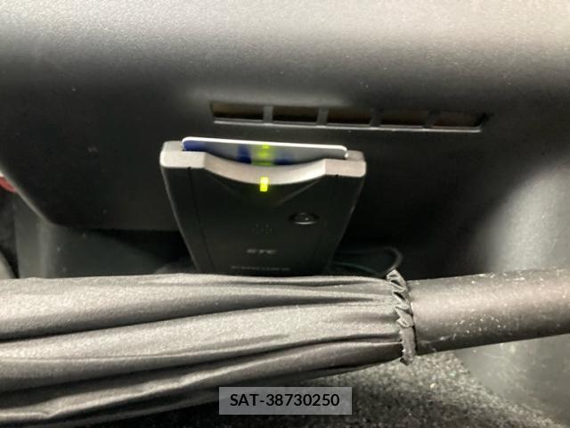 Toyota HIACE VAN 2012-05 8746434-20