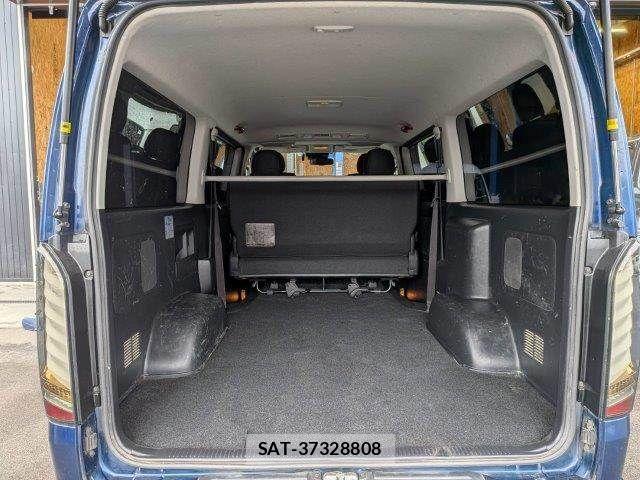 Toyota HIACE VAN 2018-07 8746429-12