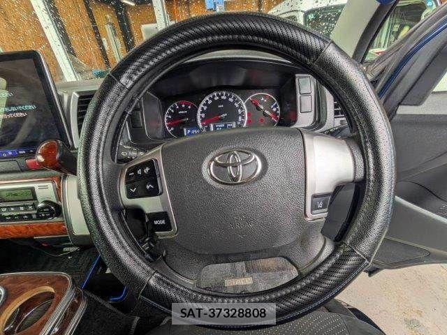 Toyota HIACE VAN 2018-07 8746429-13