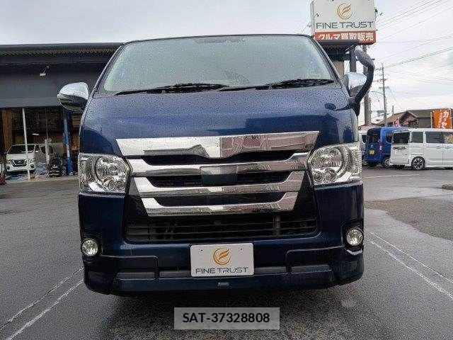 Toyota HIACE VAN 2018-07 8746429-17